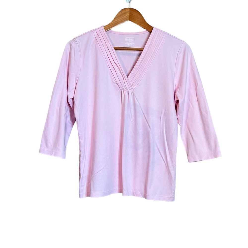 L.L. Bean light pink 3/4 sleeve v neck shirt. Size large